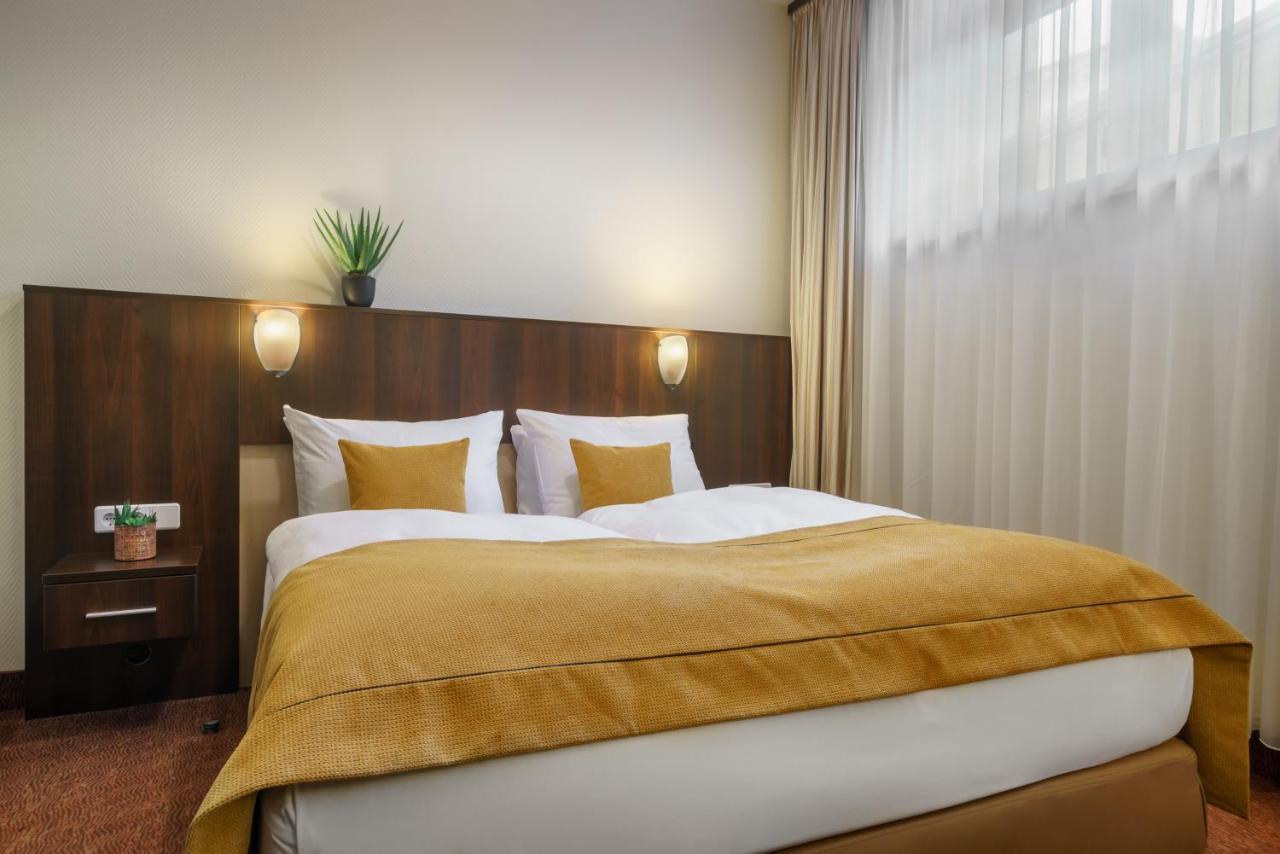 Hotel Novum Eleazar Center 4*