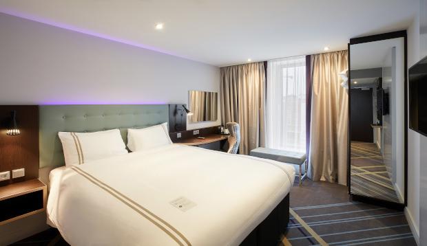 Premier Hotel