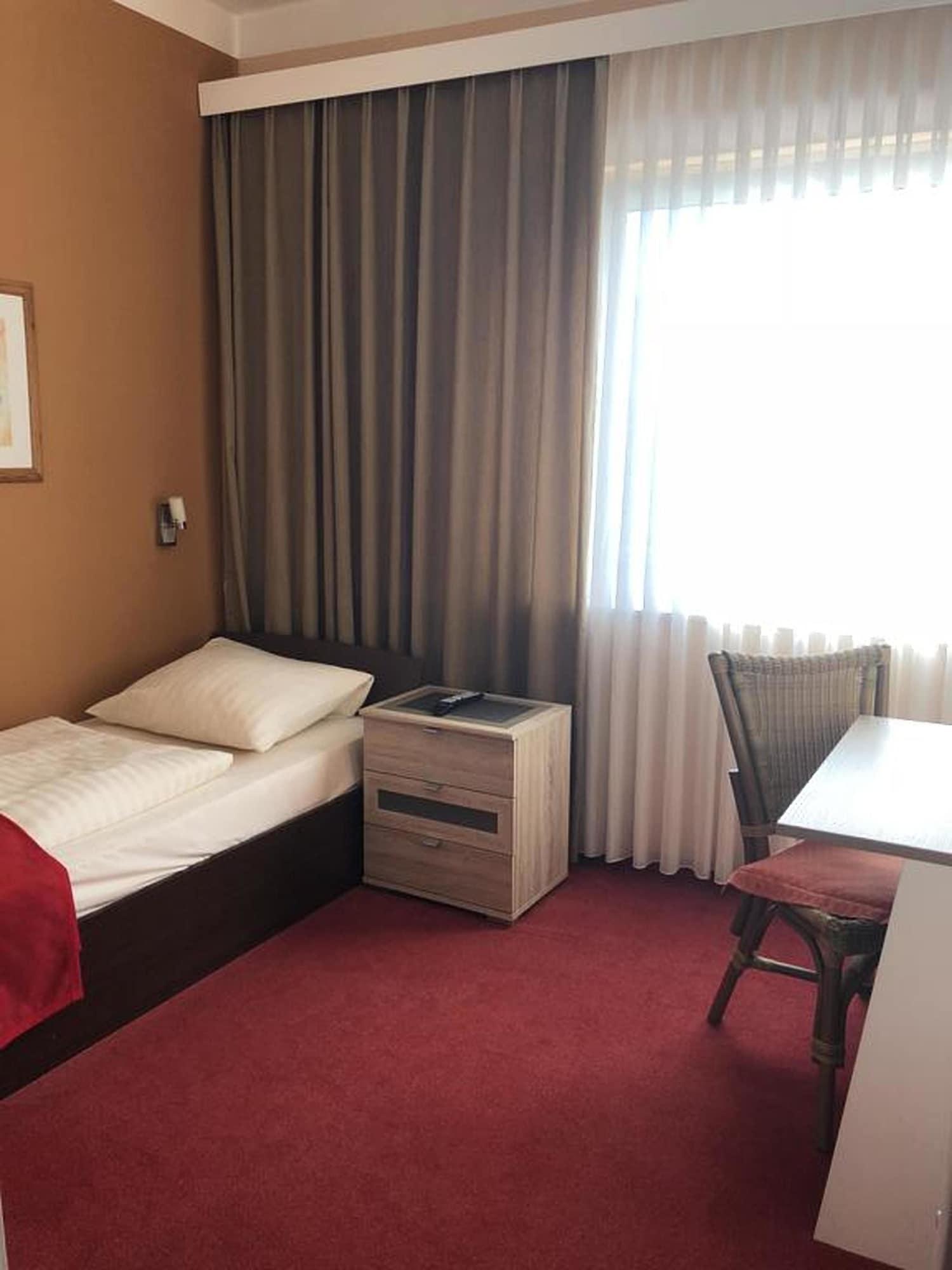 Imperial 3* Hamburg