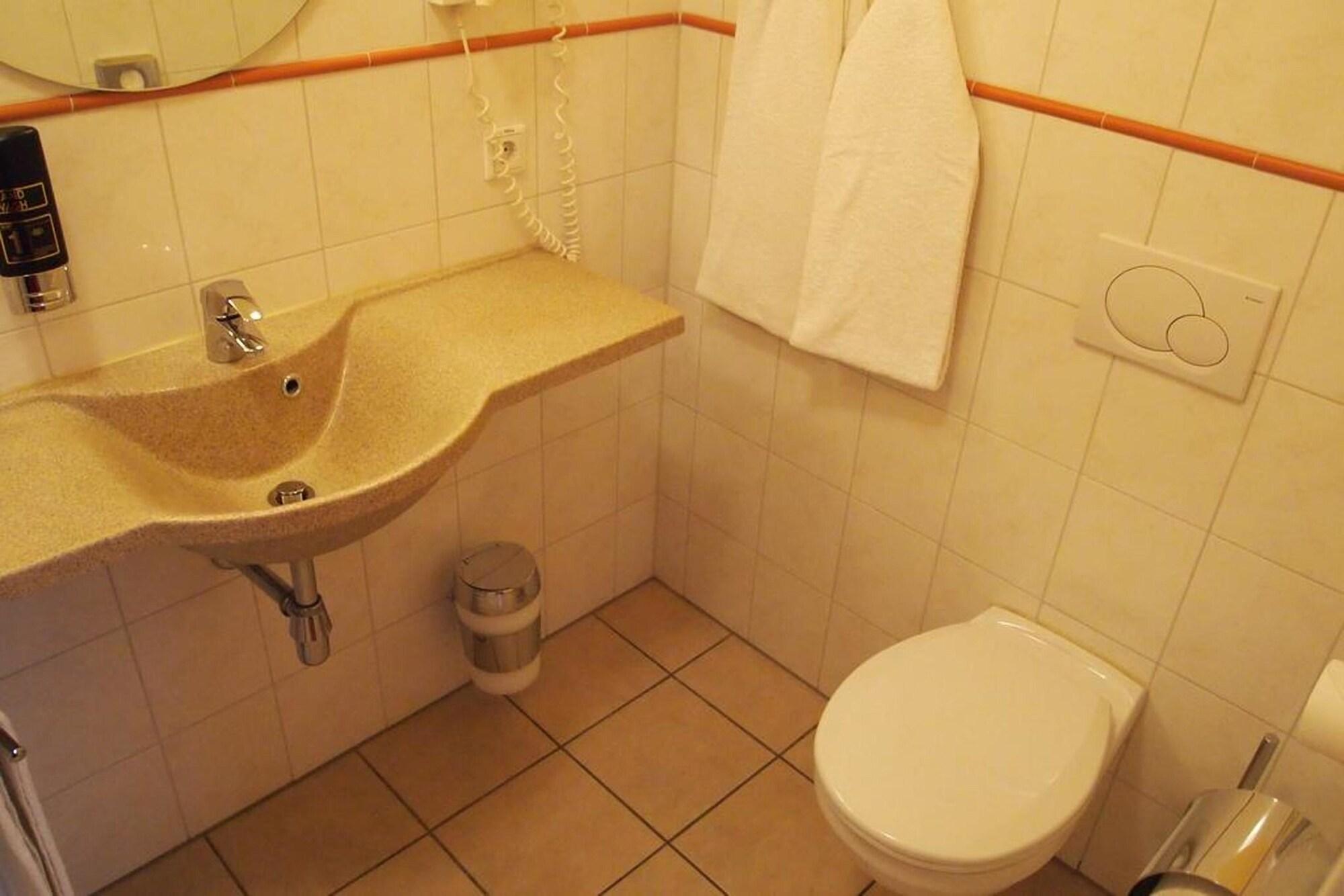 Imperial 3*