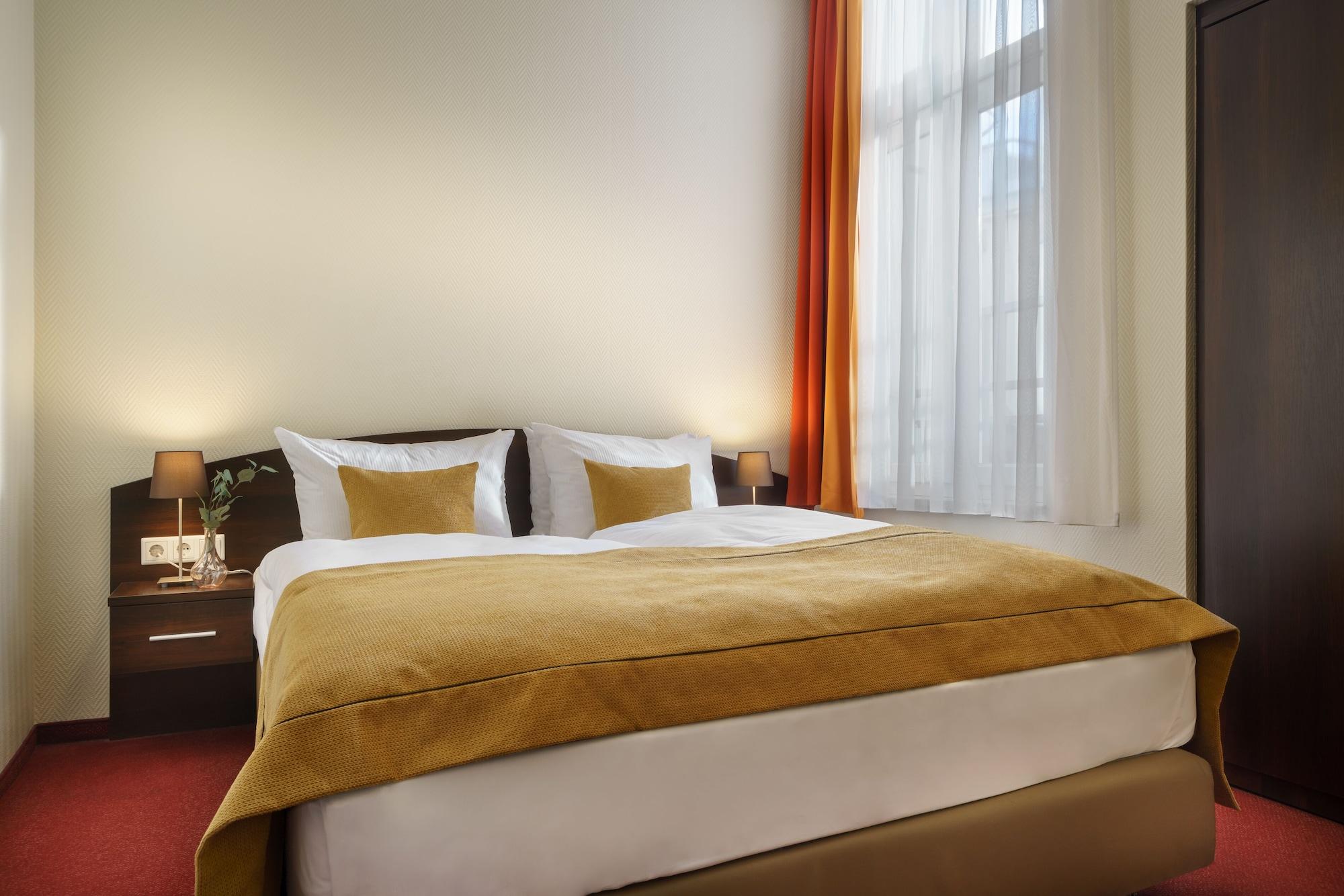Hotel Novum Eleazar Center 4*