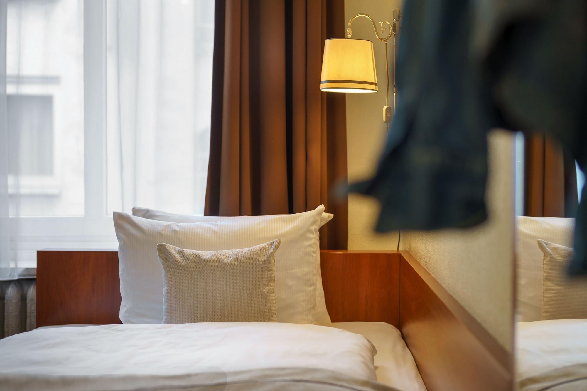 Hotel Kronprinz Hauptbahnhof
