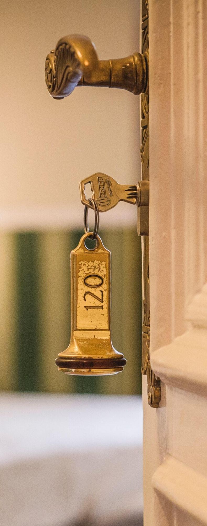 Hotel Henri Downtown