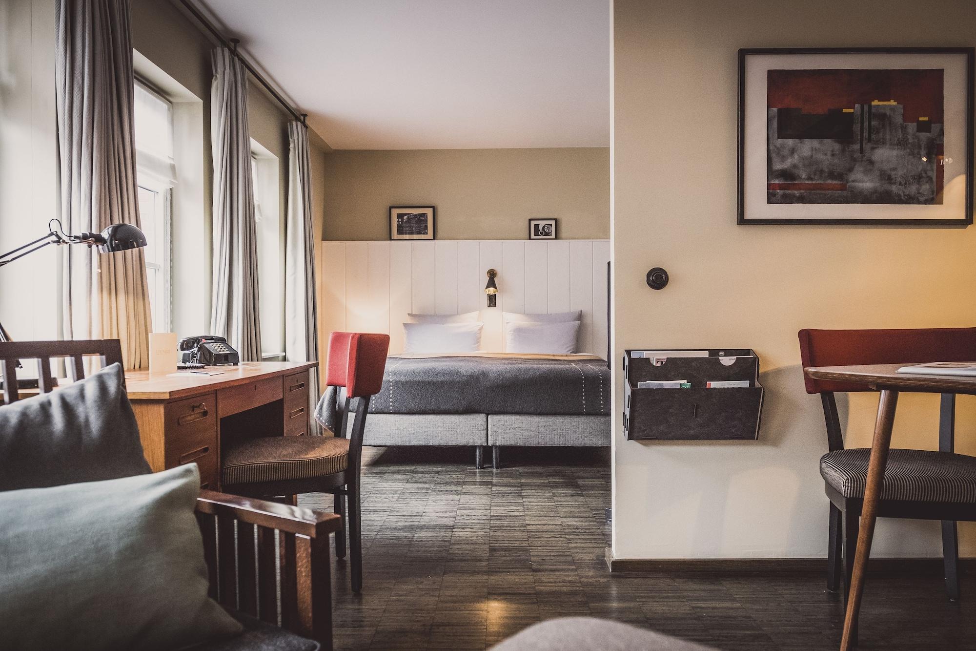 Henri Downtown Hotel