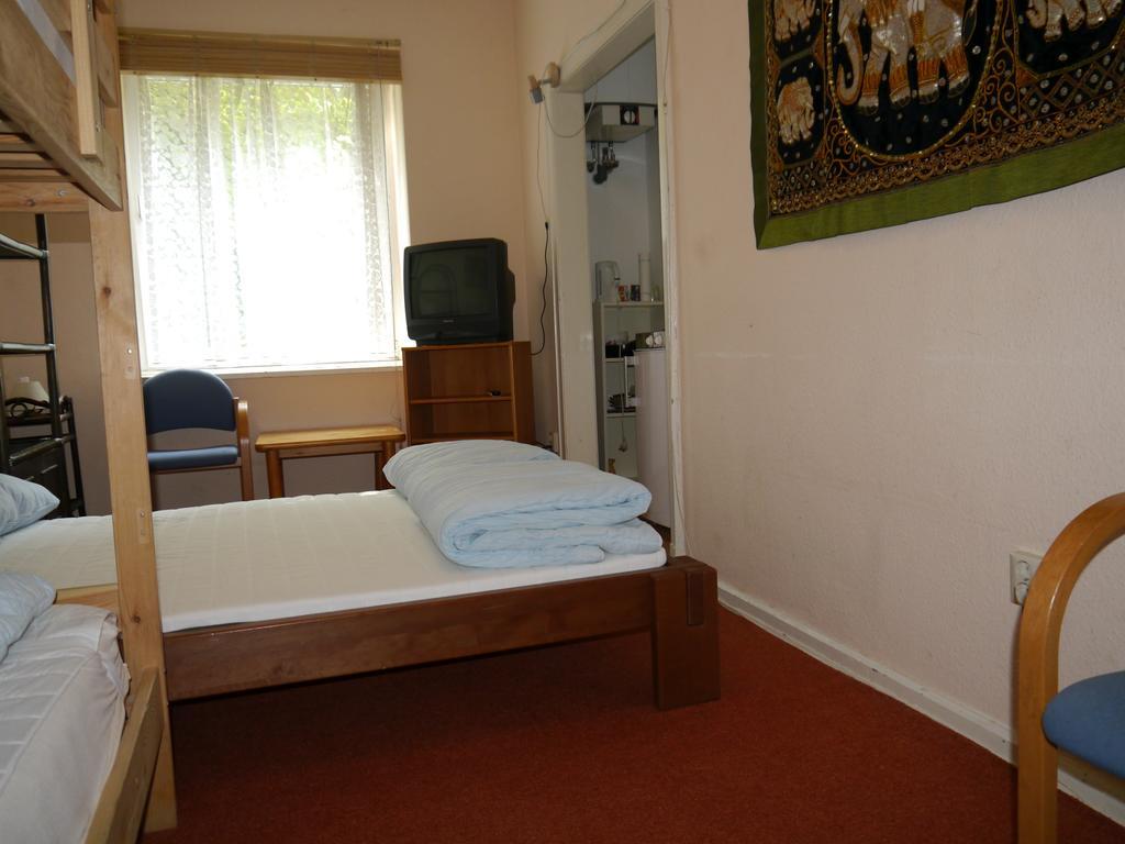 Wira 31 Hostel *