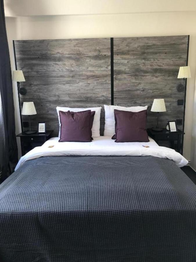 Hamburg Room