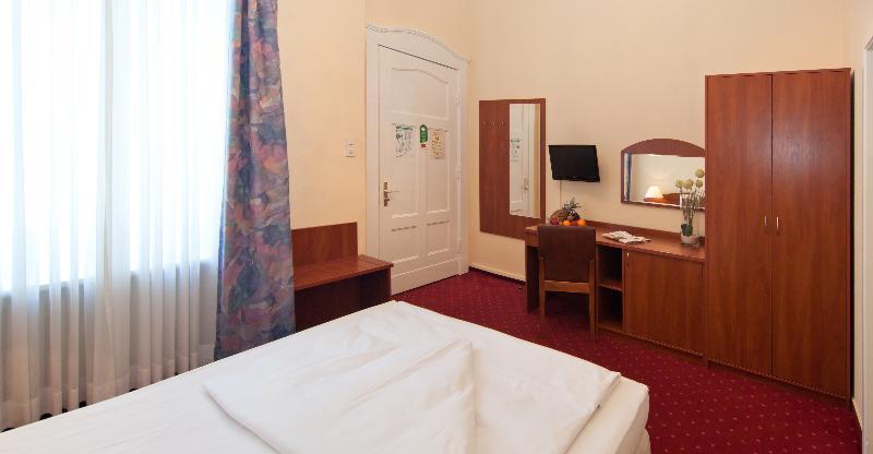 Kronprinz Hauptbahnhof Hotel