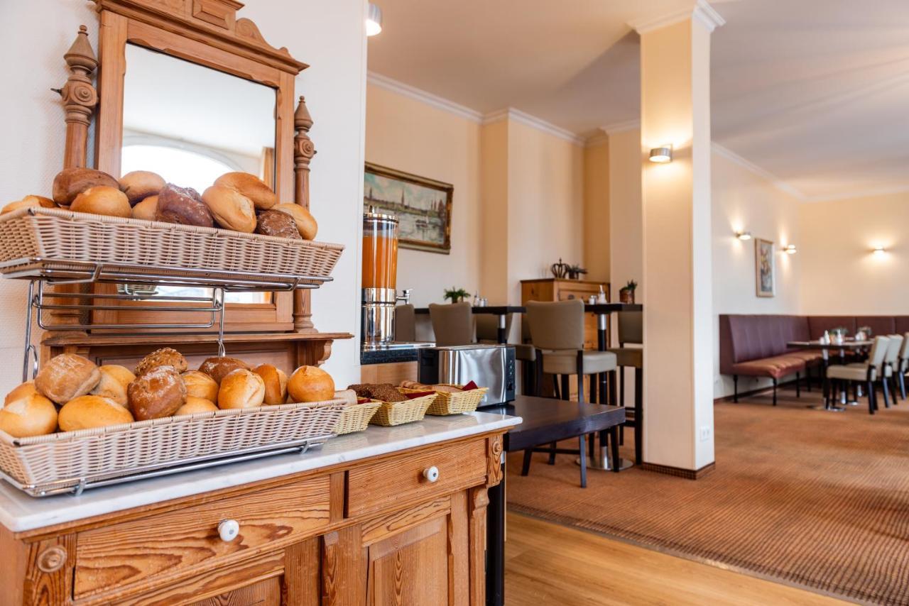 Kronprinz Hauptbahnhof Hotel 3*