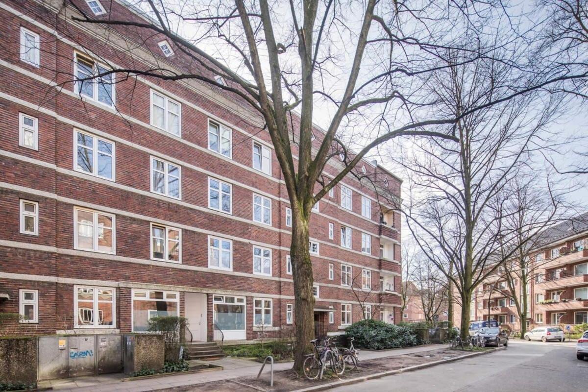 Schickes Zwei Kostenl Parkm Auf Der Strasse