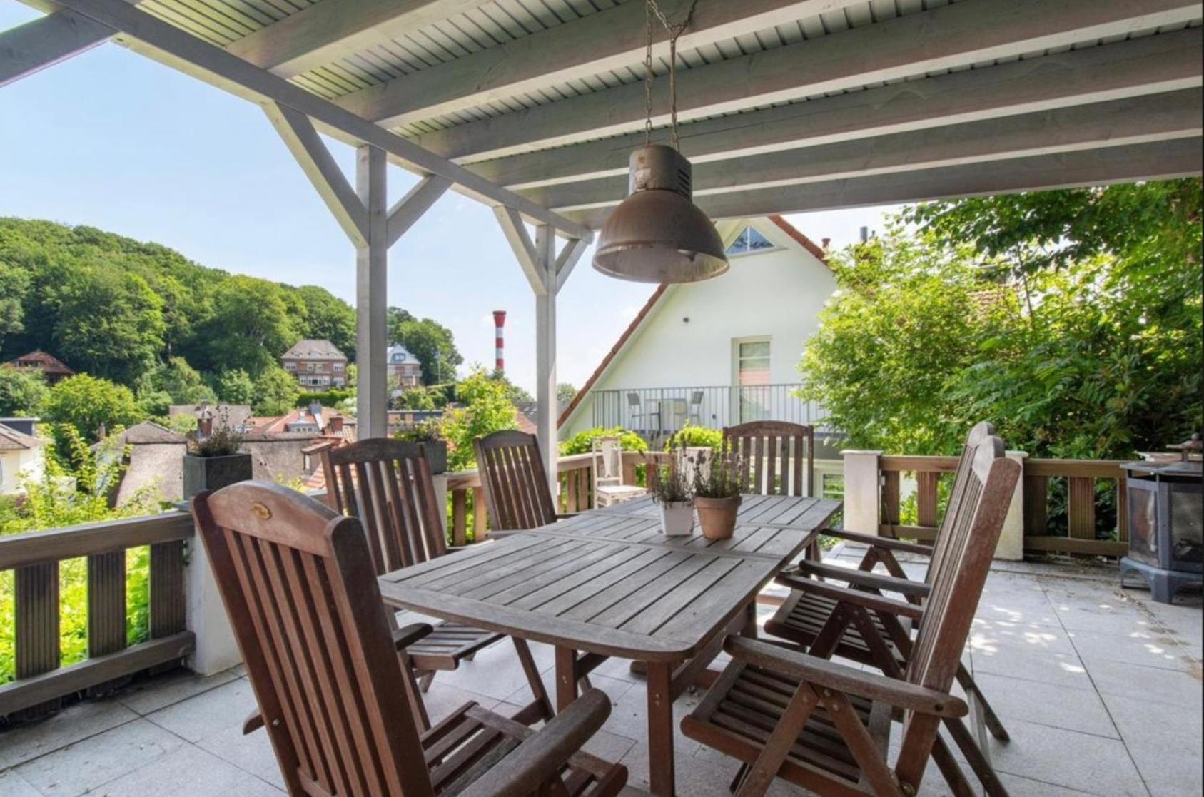 Beautiful House In Blankenese Apartment Hamburg