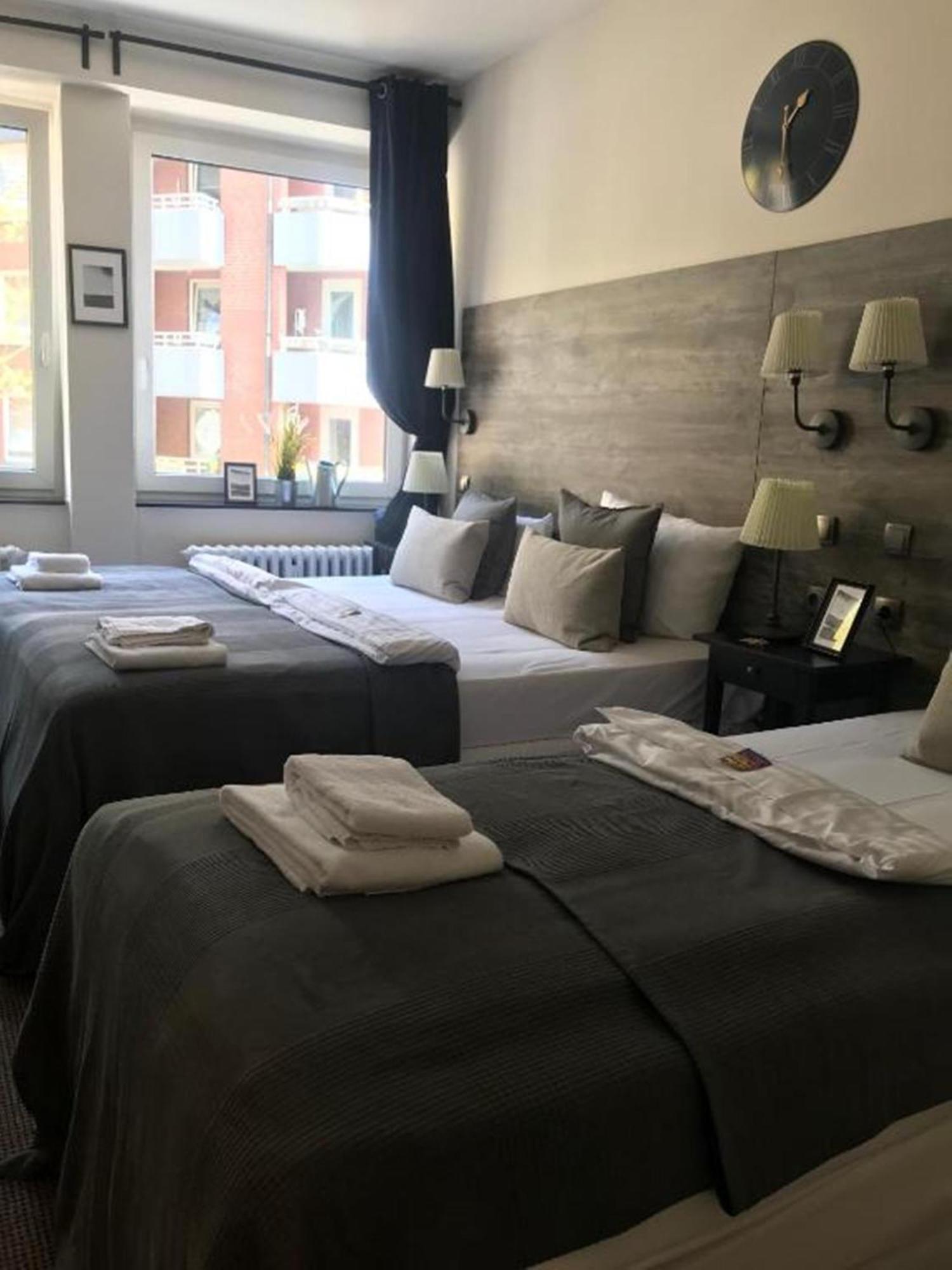 Hamburg Room Aparthotel 2*