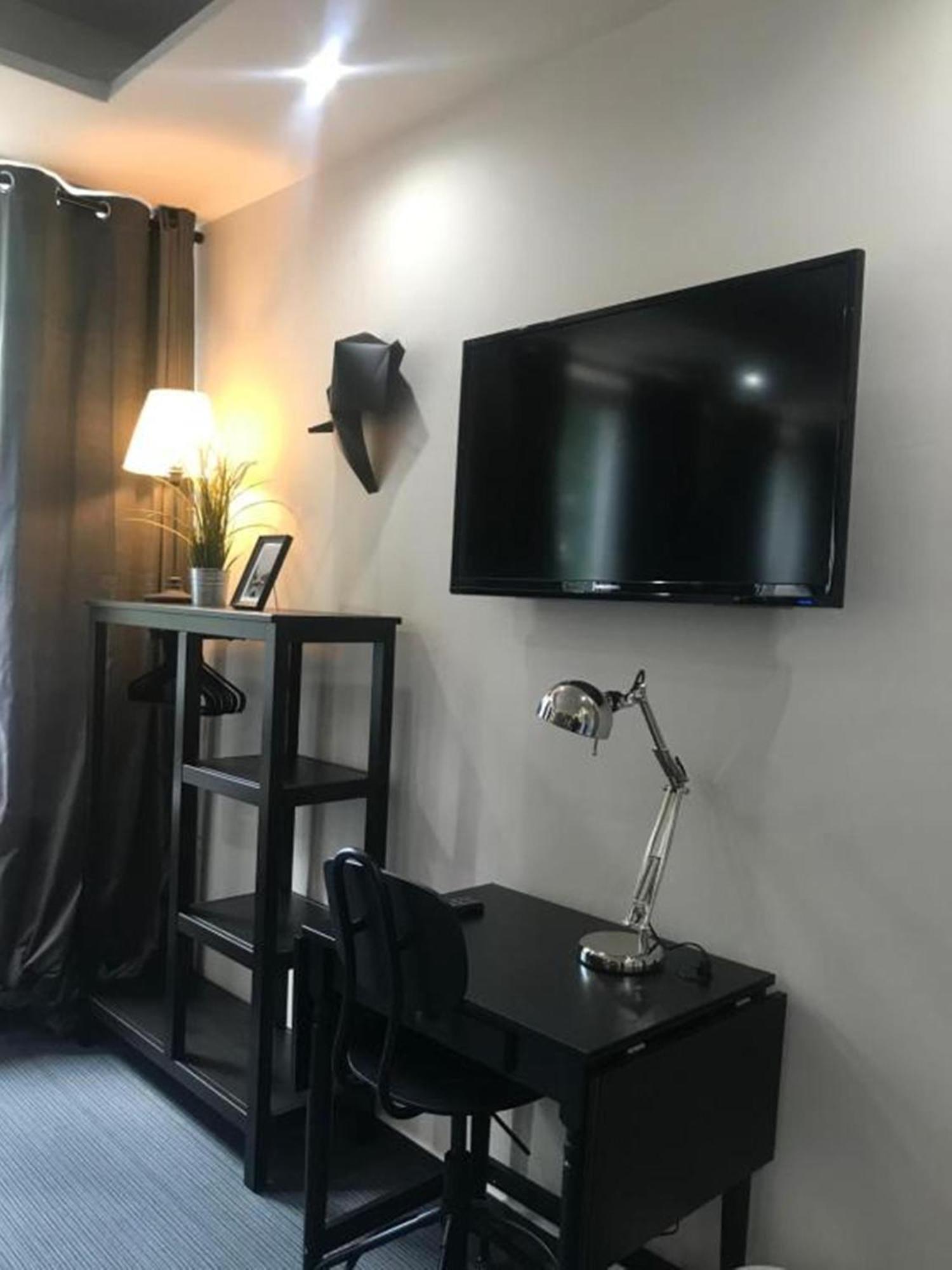 Aparthotel Hamburg Room