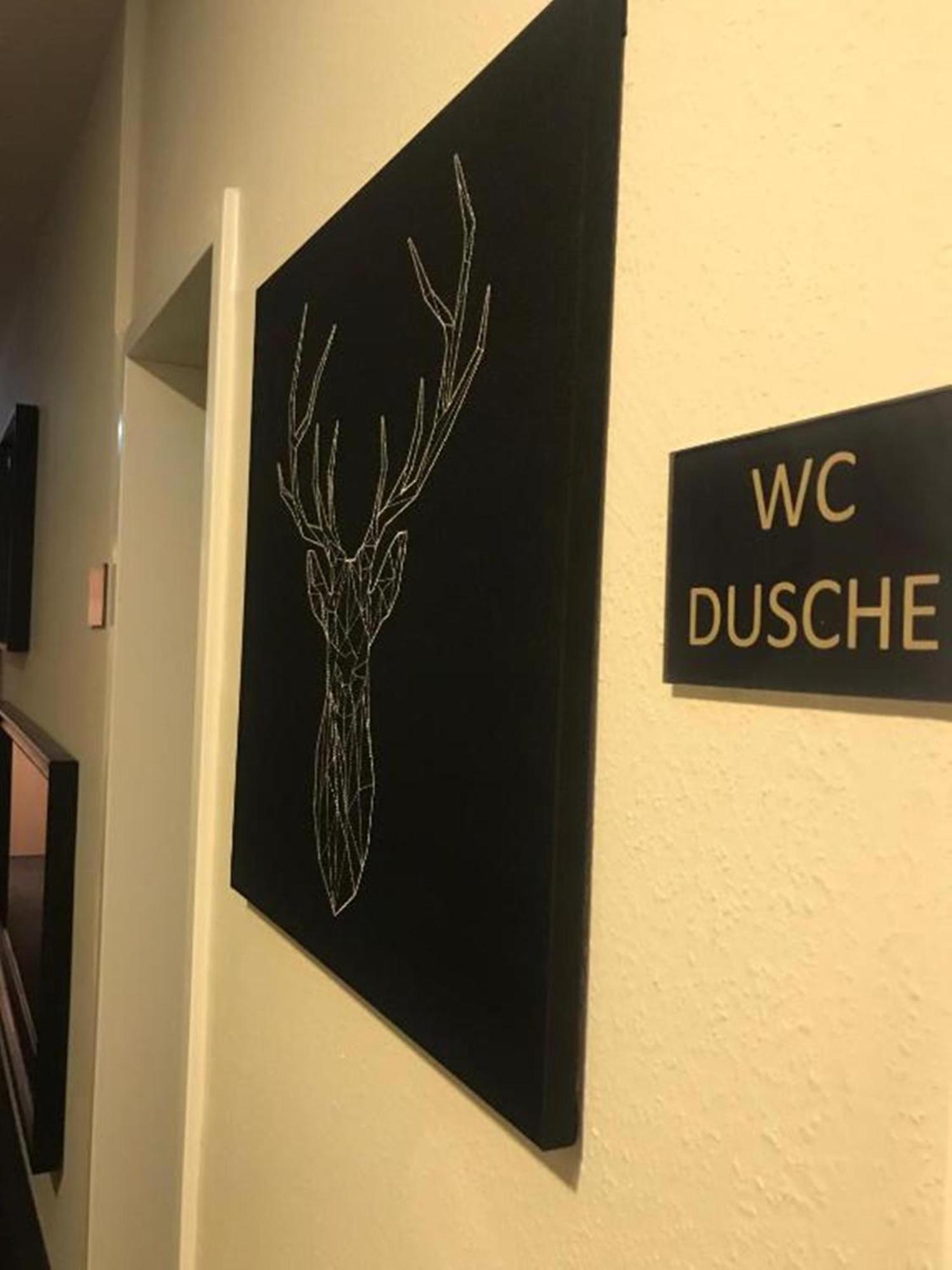 Hamburg Room 2*