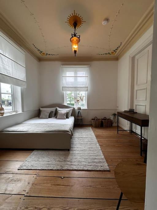 Apartment Privates In Mit Blick Auf Elbe Hamburg