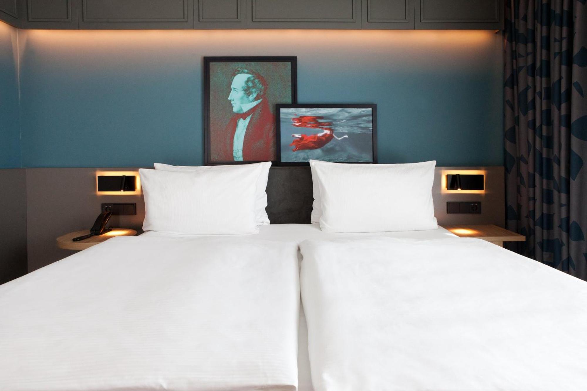 - - Hafencity By Ihg 4*