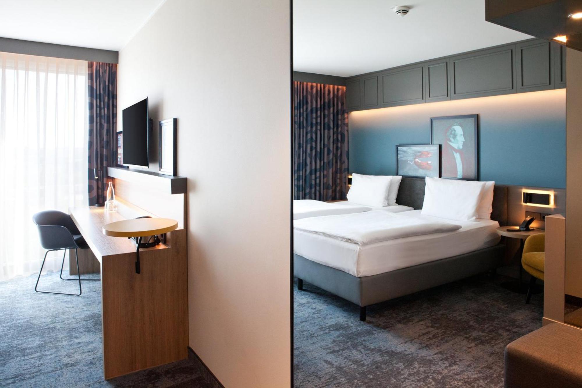 Hotel - - Hafencity By Ihg