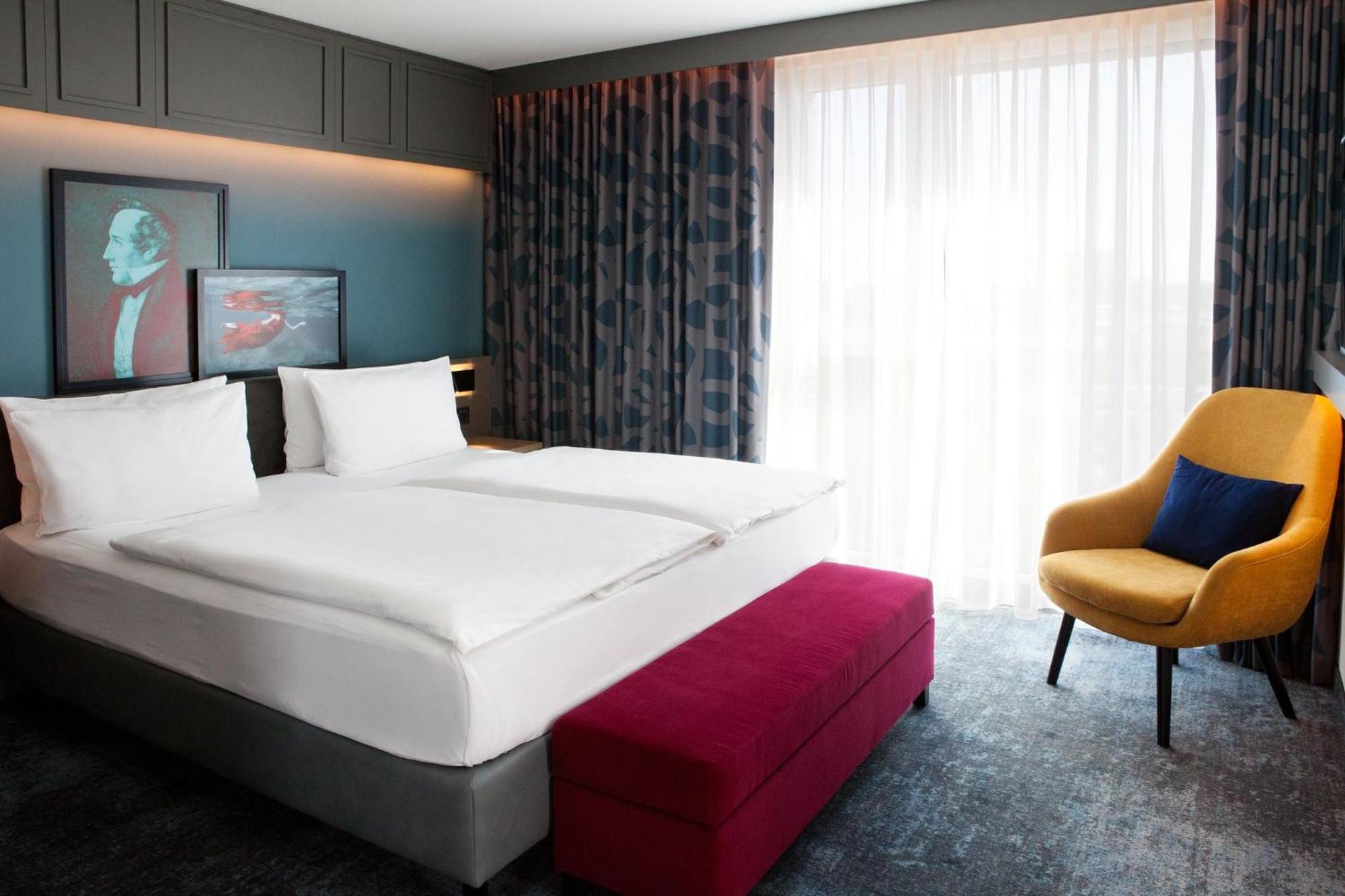 Hotel - - Hafencity By Ihg
