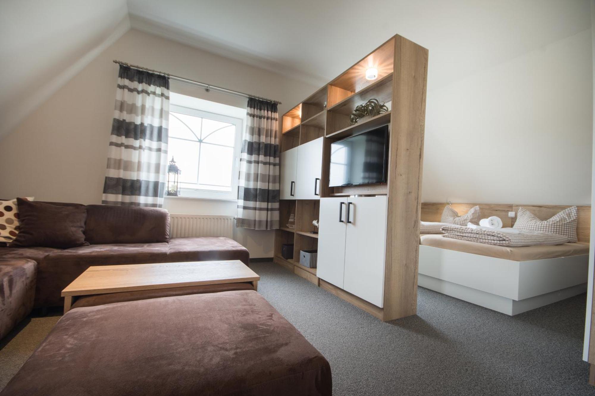 Nige Hus Hotel