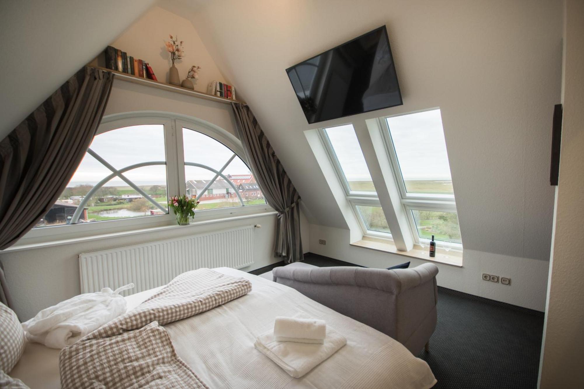 Hotel Nige Hus 4*