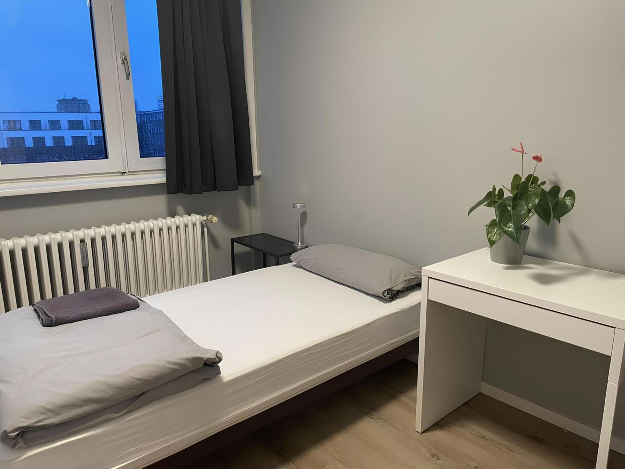 Simple Sleep Hostel *