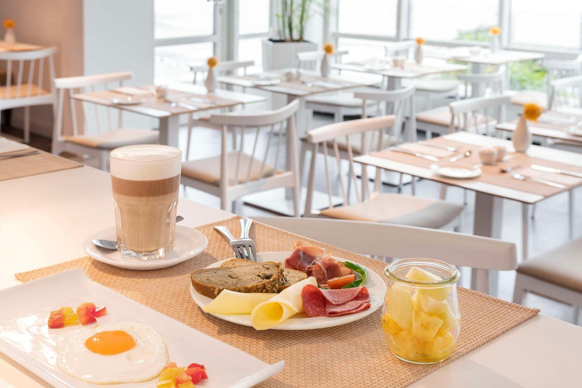 Nh Mitte Hotel 4*