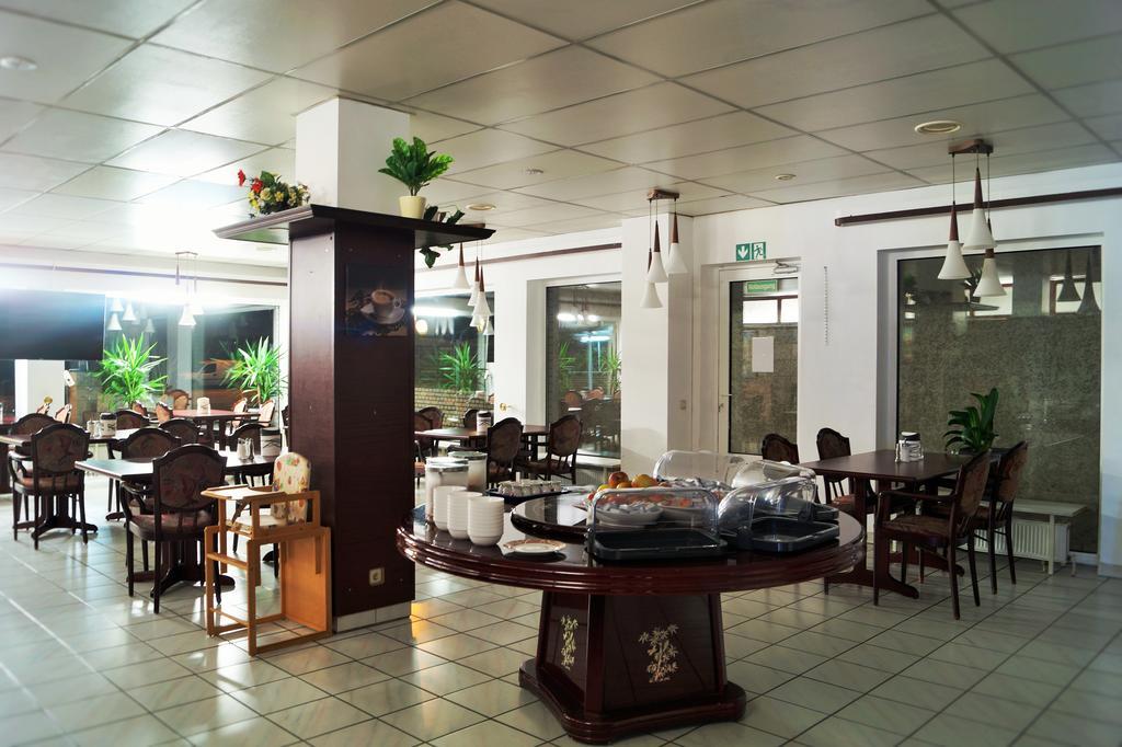 Hotel Rahlstedter Hof 2*