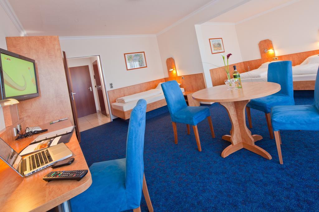 Aparthotel Apartment-hotel Mitte 3*