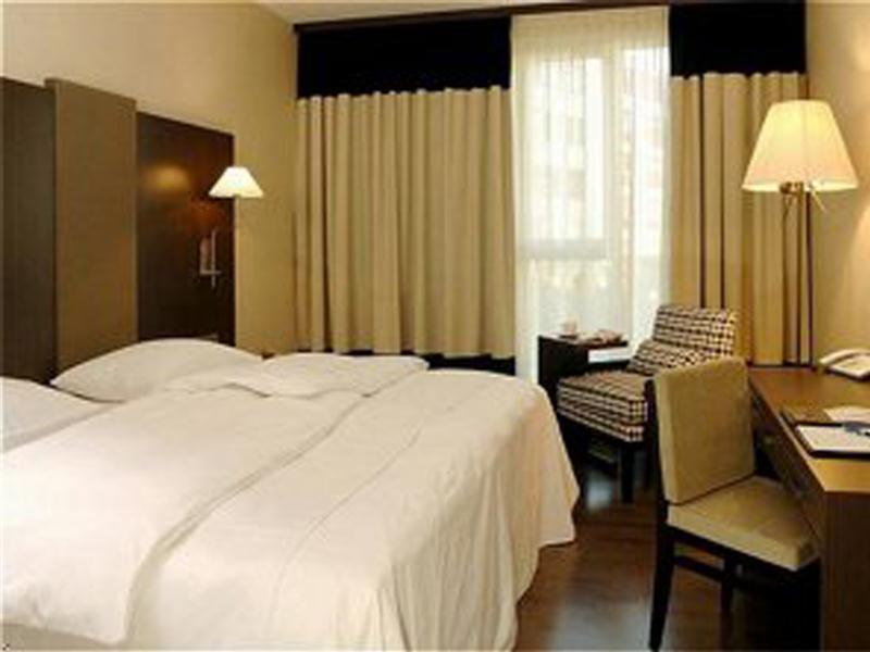 Hotel Nh Mitte
