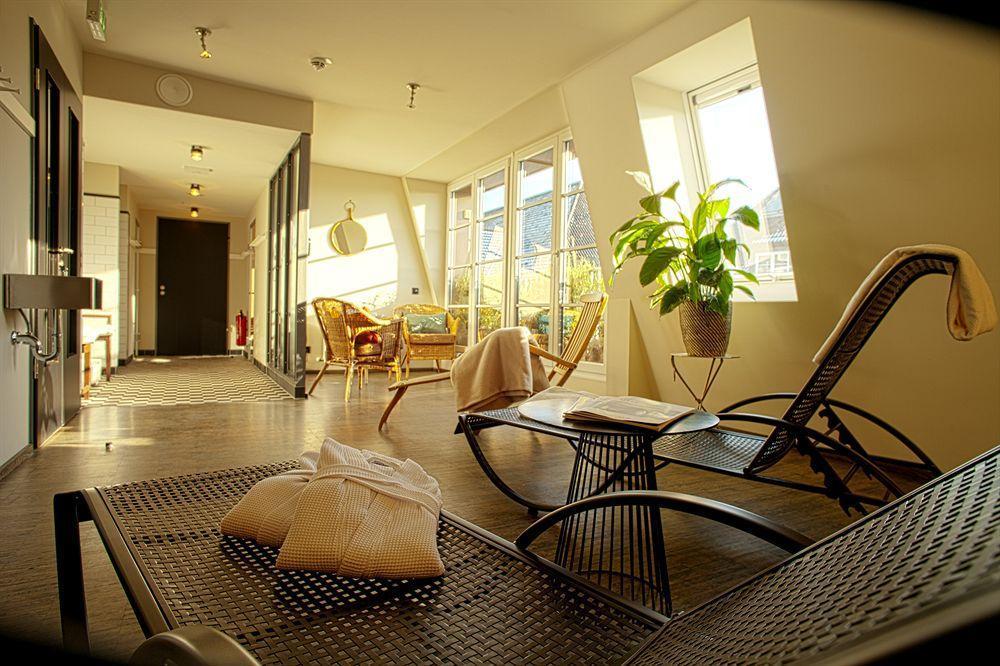Henri Downtown Hotel 4*
