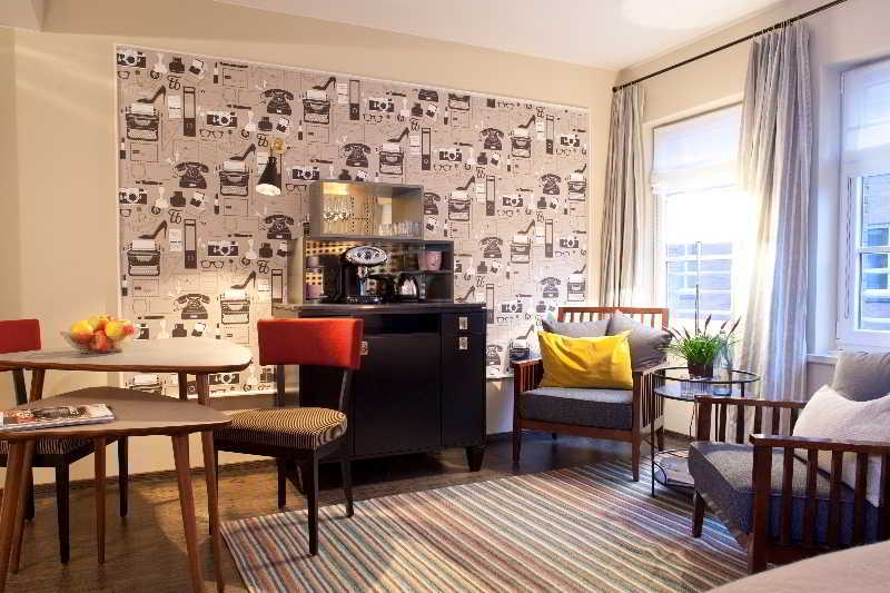 Henri Downtown Hotel 4*