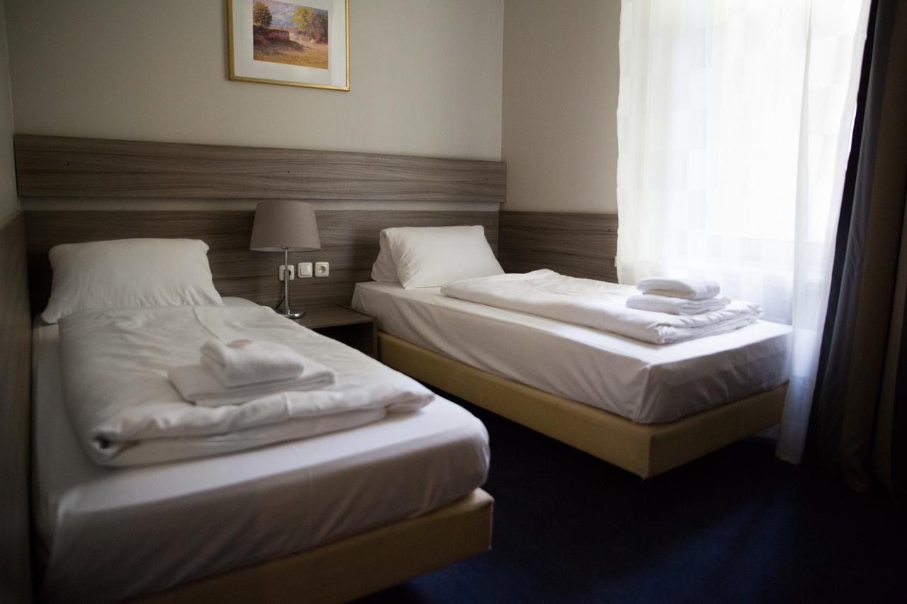 - Heefa Ohg 4* Hamburg