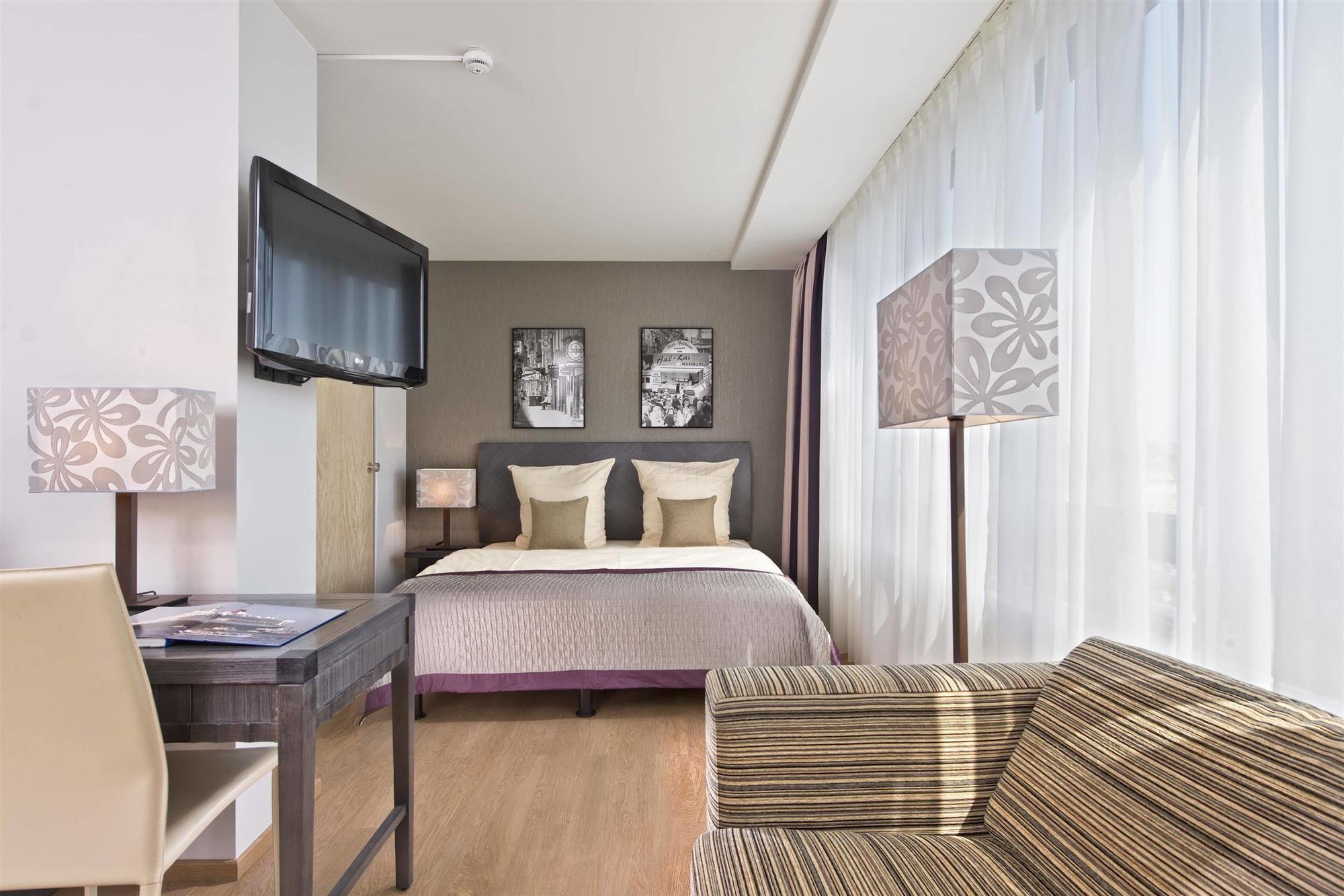 Hotel Mitte 3*