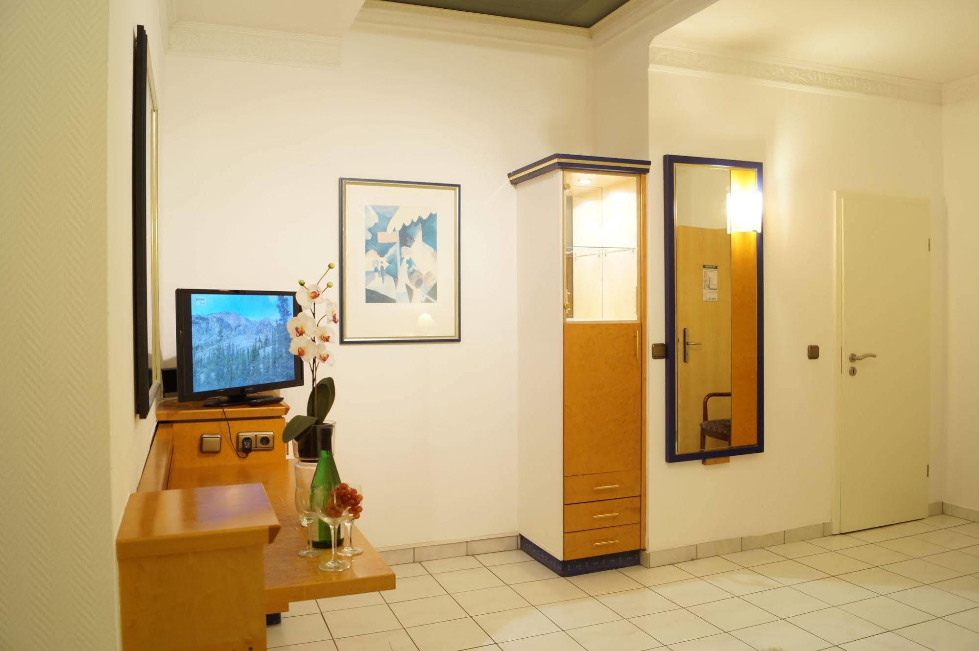 Hotel Rahlstedter Hof 2*