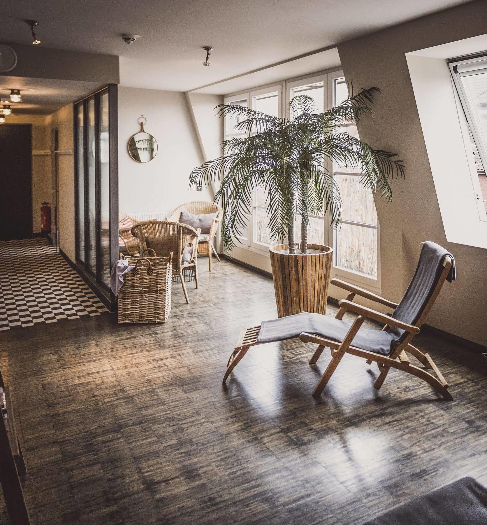 Hotel Henri Downtown 4*