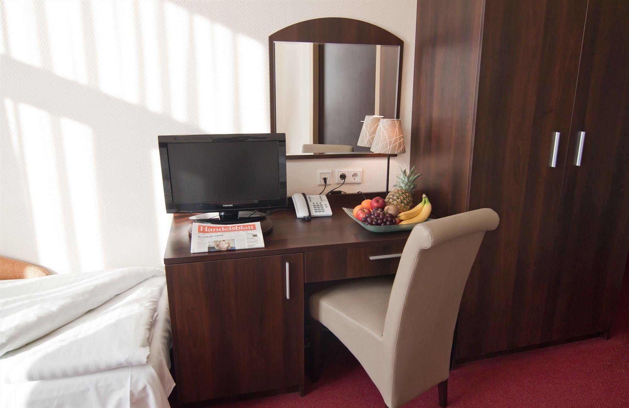 Hotel Novum Eleazar Center 4*