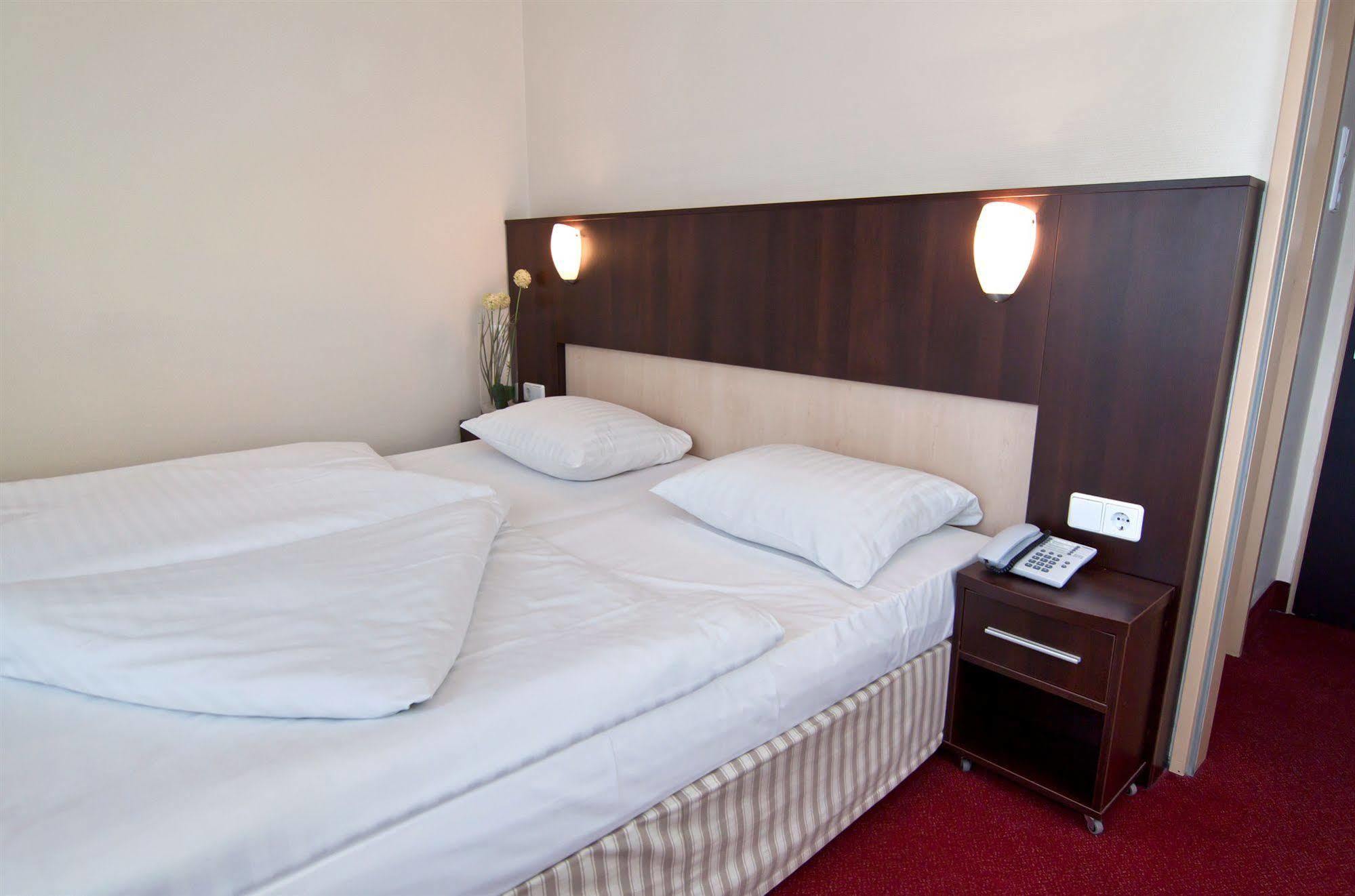 Novum Eleazar Center 4*
