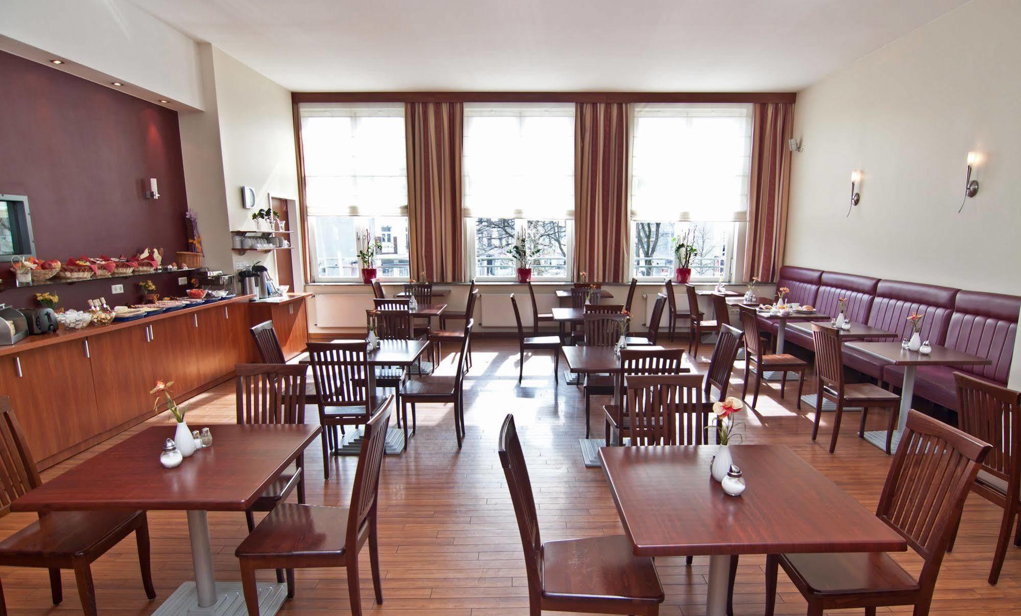 Stadtzentrum Hotel 3*