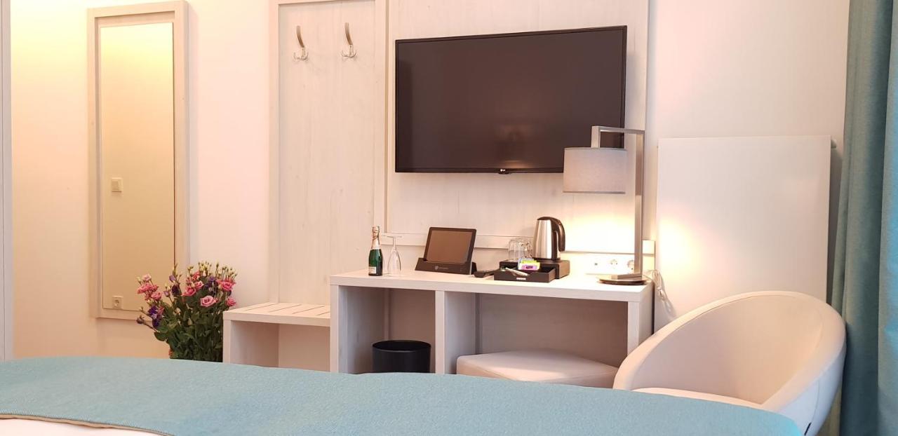 Hotel Apricot