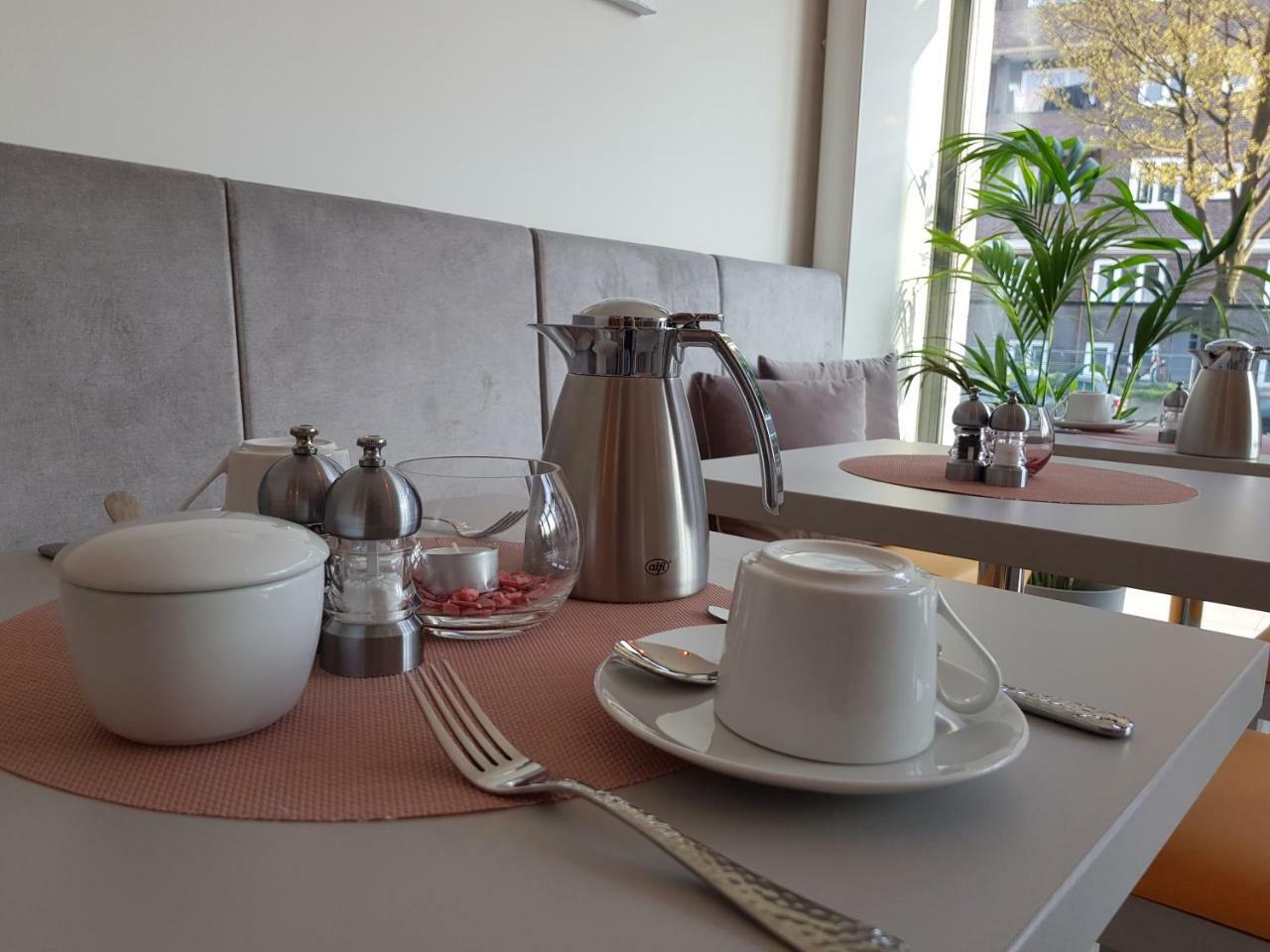 Hotel Apricot