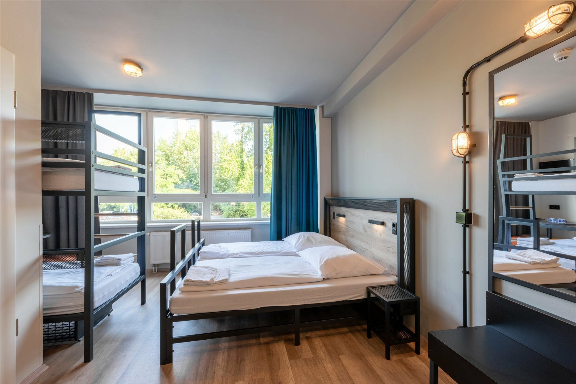 Hotel A&o 2*
