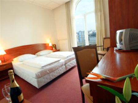 Stadtzentrum Hotel 3*