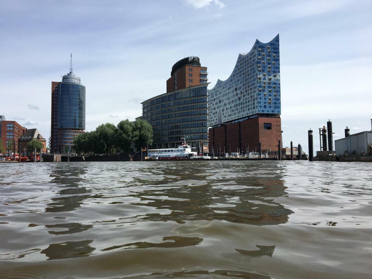 Botel Hanseat Am Baumwall *