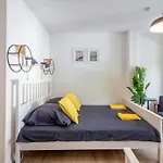 3 Bedroom Apartment In Great Location - Unit 4