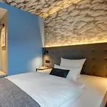 Boutique 125 Hamburg Airport By Ina