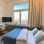 Oberdeck Studio Apartments - Adults Only