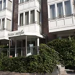 Entree Gross Borstel Garni Hotel