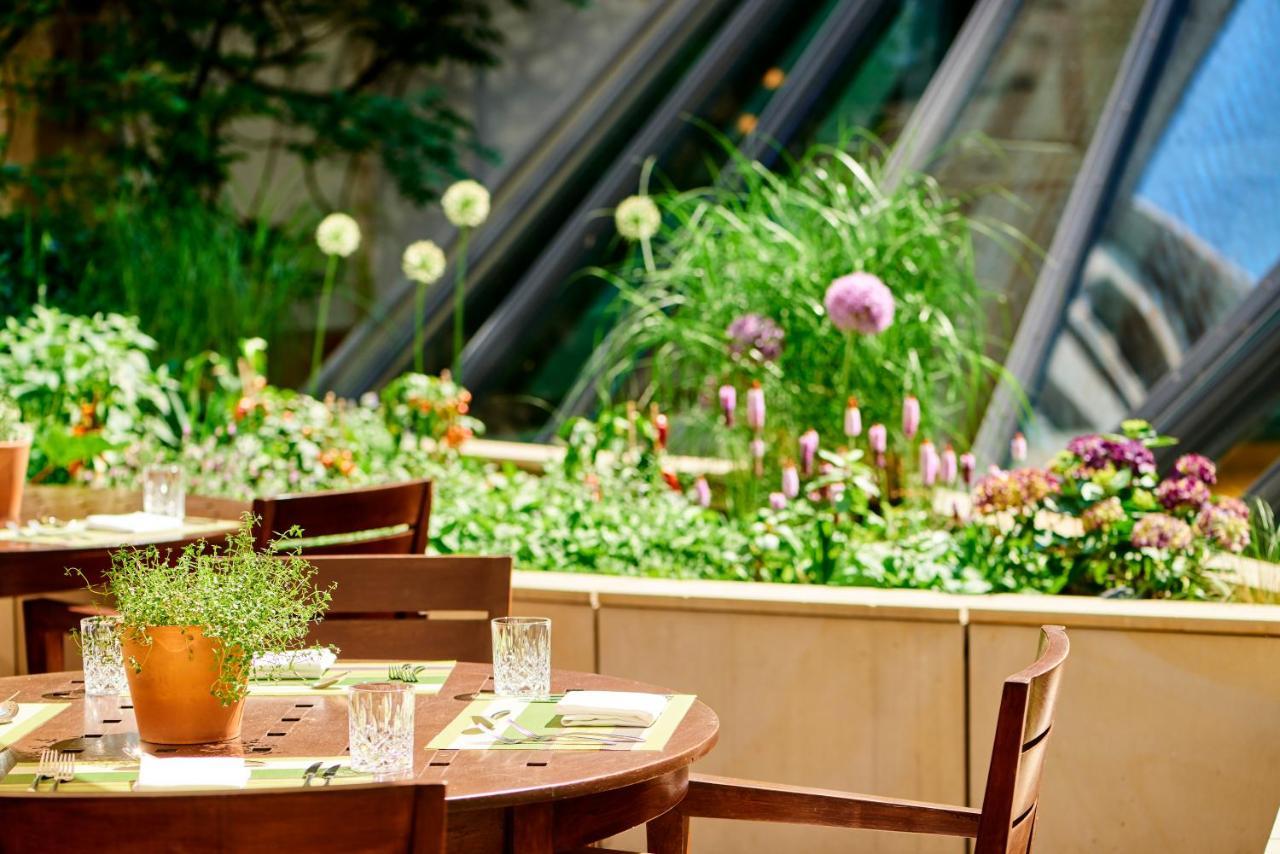 Conrad Hamburg 5*