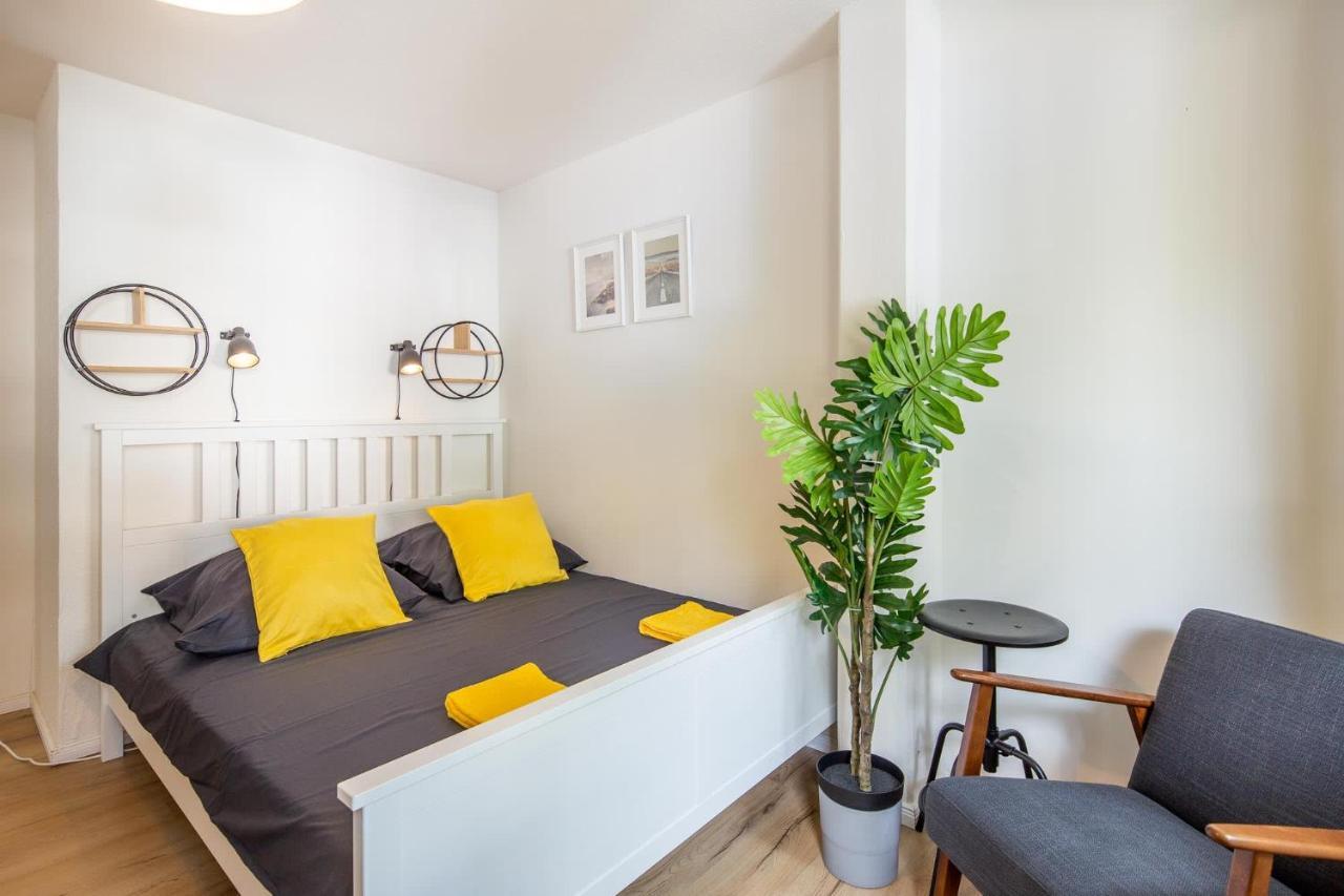 3 Bedroom In Great Location - Unit 4 Apartment Hamburg