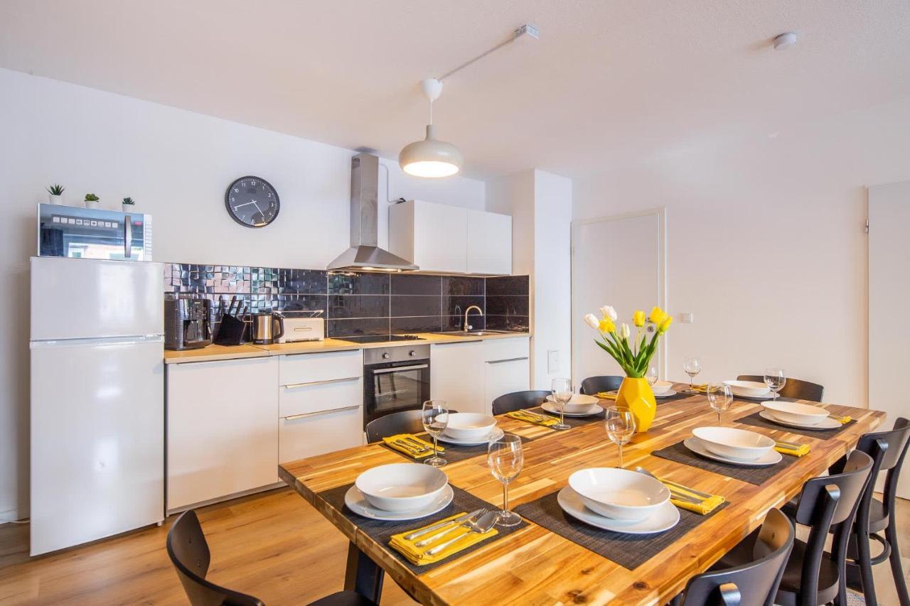 Apartment 3 Bedroom In Great Location - Unit 4