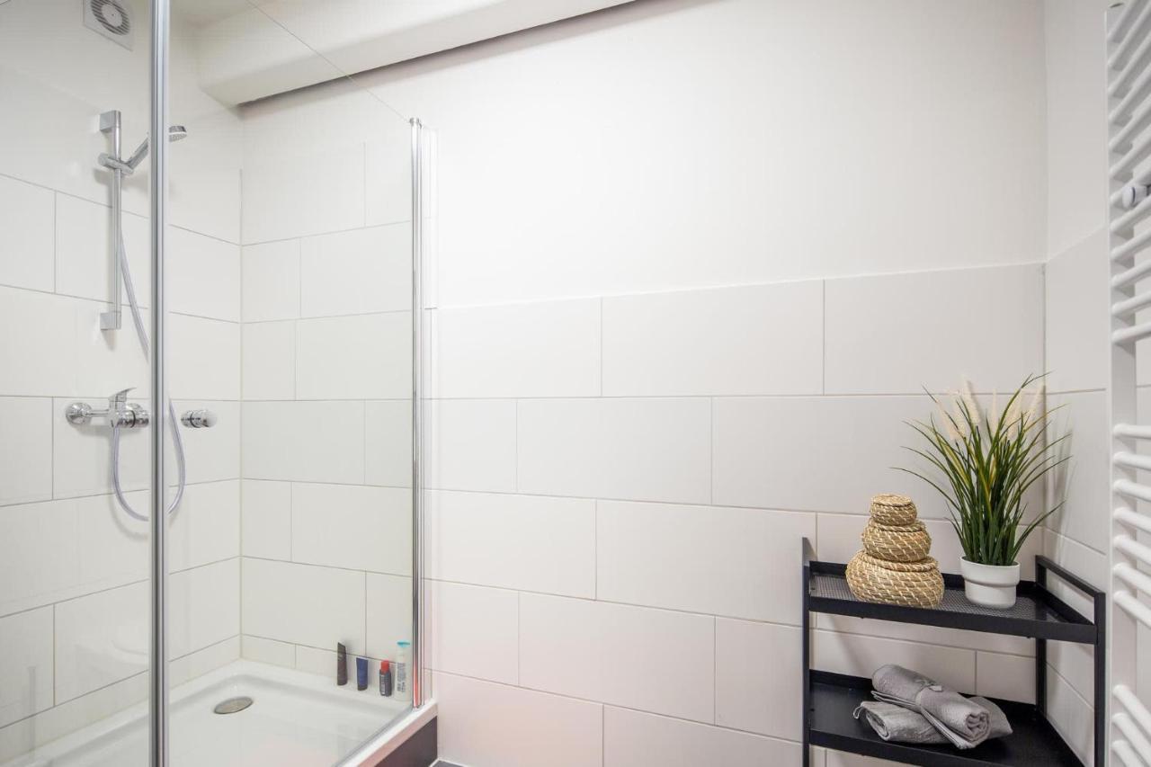 3 Bedroom In Great Location - Unit 4 Apartment Hamburg